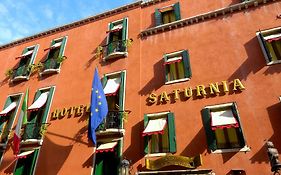 Hotel Saturnia&International
